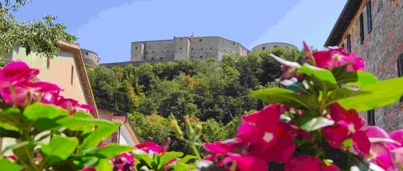 Fortezza di San Leo (RN) - Vista dalla piazza trai fiori