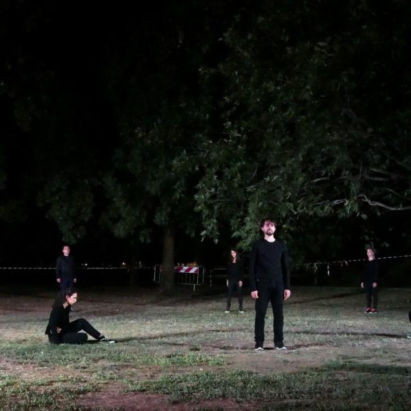 Compagnia teatrale Canto di Antigone (MO) - Attori in scena