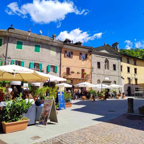 Piazza Umberto I Borgo di Fiumalbo