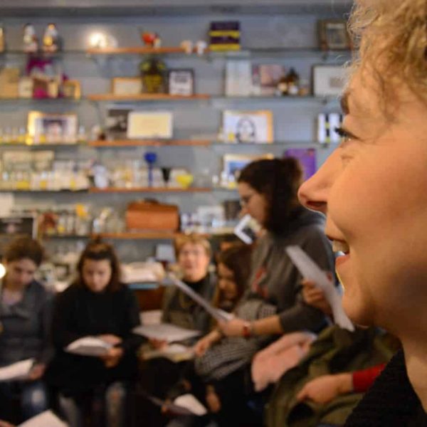 PRALC-Piccolo Museo ProfumAlchemico (MO) - Anne Rose e le sue clienti