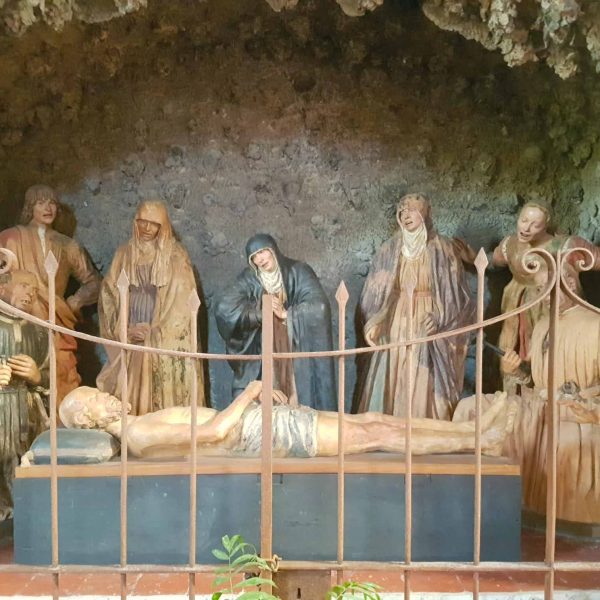 Borgo di Busseto - Chiesa di Santa Maria degli Angeli- Scultura in terracotta Compianto sul Cristo Morto