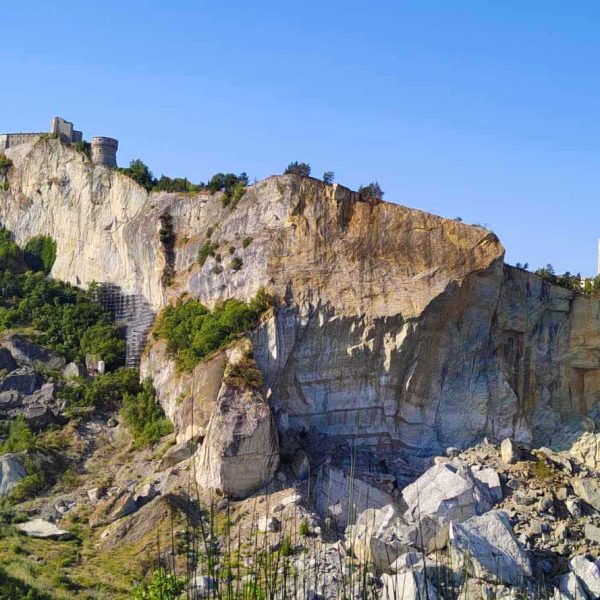 Borgo di San Leo (RN) - Vista dal basso del borgo
