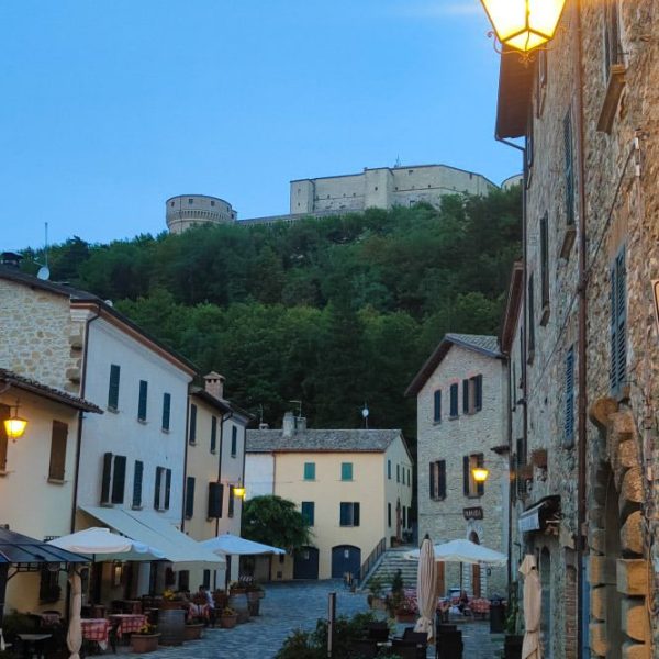Borgo di San Leo (RN) - Veduta notturna della Fortezza