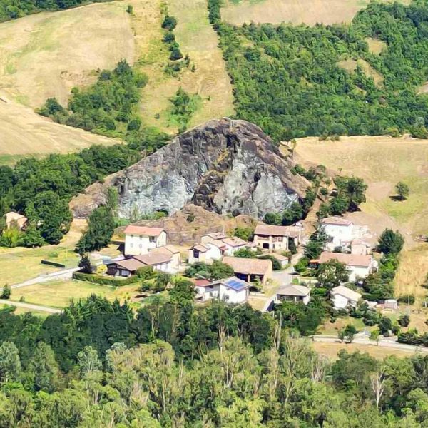 Borgo di Vigoleno (PC) - Veduta sulla vallatadall'alto