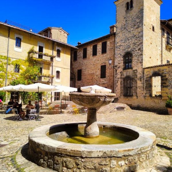 Borgo di Vigoleno (PC) - Fontana