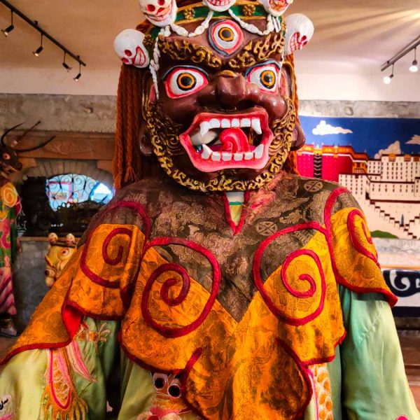 Borgo di Votigno (RE) - La Casa del Tibet - Maschera
