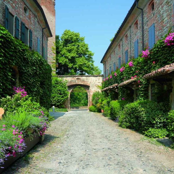 Castello di Rivalta (PC) - Il Borgo