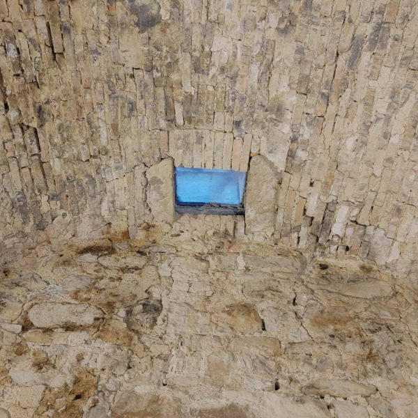 Castello di Sarzano (RE) - Piccola apertura nel soffitto