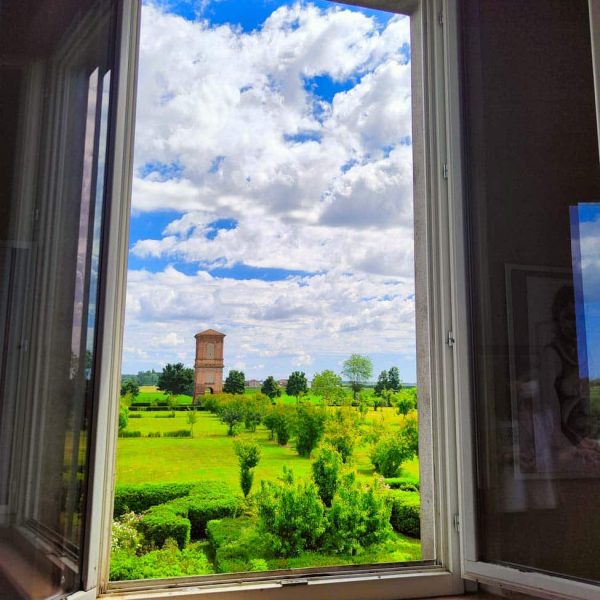 Delizia Estense del Verginese (FE) - Vista della Torre Colombaia da finestra