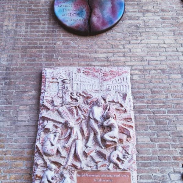 Faenza (RA) - Lastra in memoria delle vittime civili