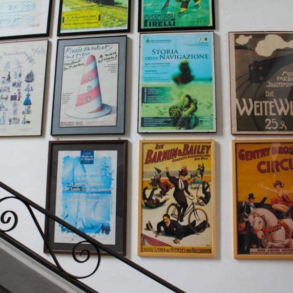 Museo del Modellismo Storico (FE) - Manifesti appesi a parete