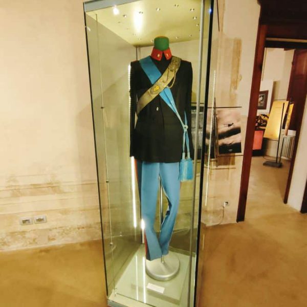 Museo Francesco Baracca (RA) - Teca con uniforme dell'Accademia Militare