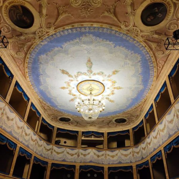 Teatro Mariani (RN) - Lampadario