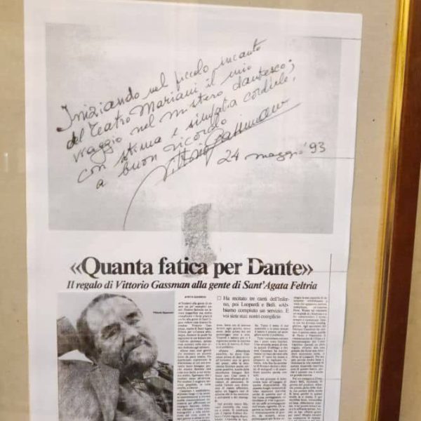 Teatro Mariani (RN) - Articolo di giornale con dedica di Vittorio Gassman