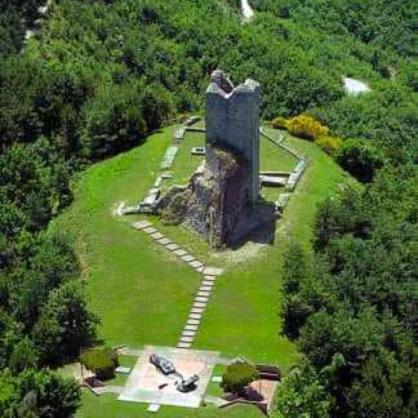 Veduta dall'alto di Monte Battaglia a Casola Valsenio
